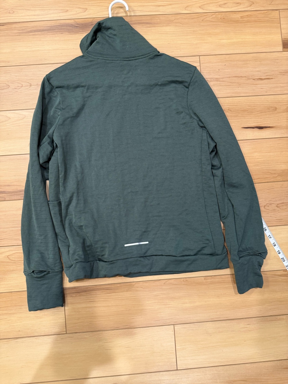 Nike Therma-Fit Pullover - Picture 10 of 10